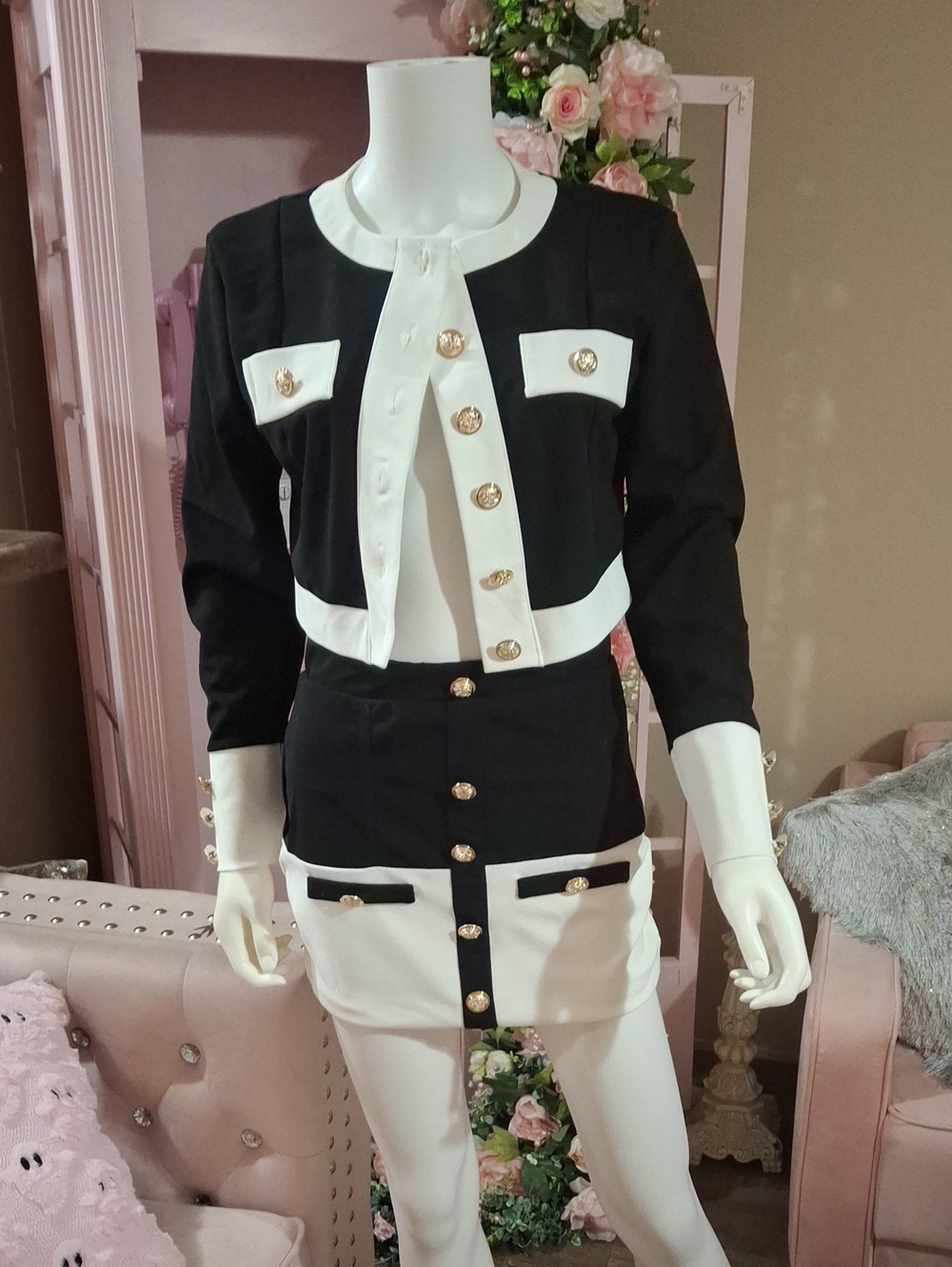 Chic Me Black & White Cropped Jacket and Mini Skirt Set Gold-Tone Buttons NWOT S